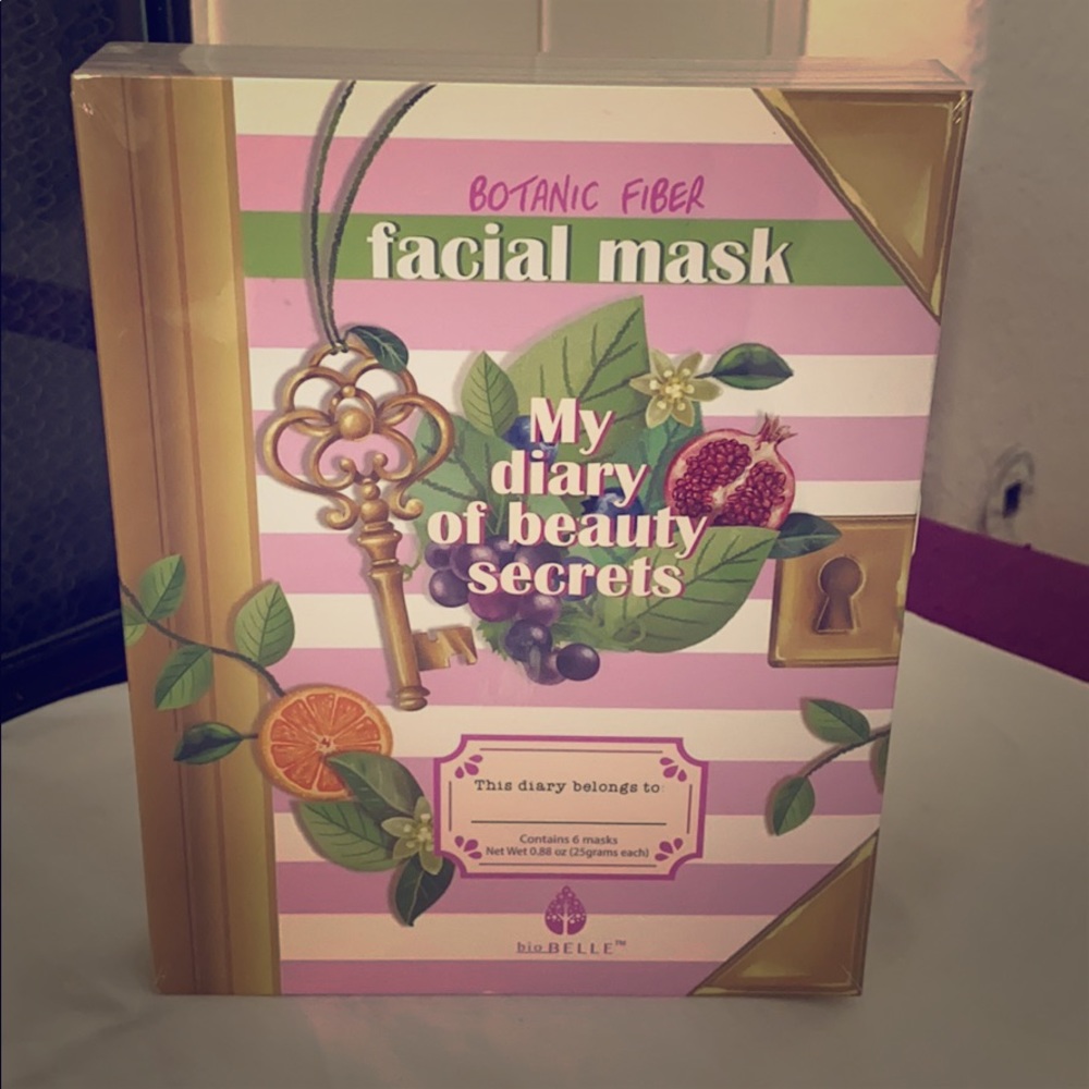 2 for $12 Botanic Fiber Facial Masks- 6 pack NIB